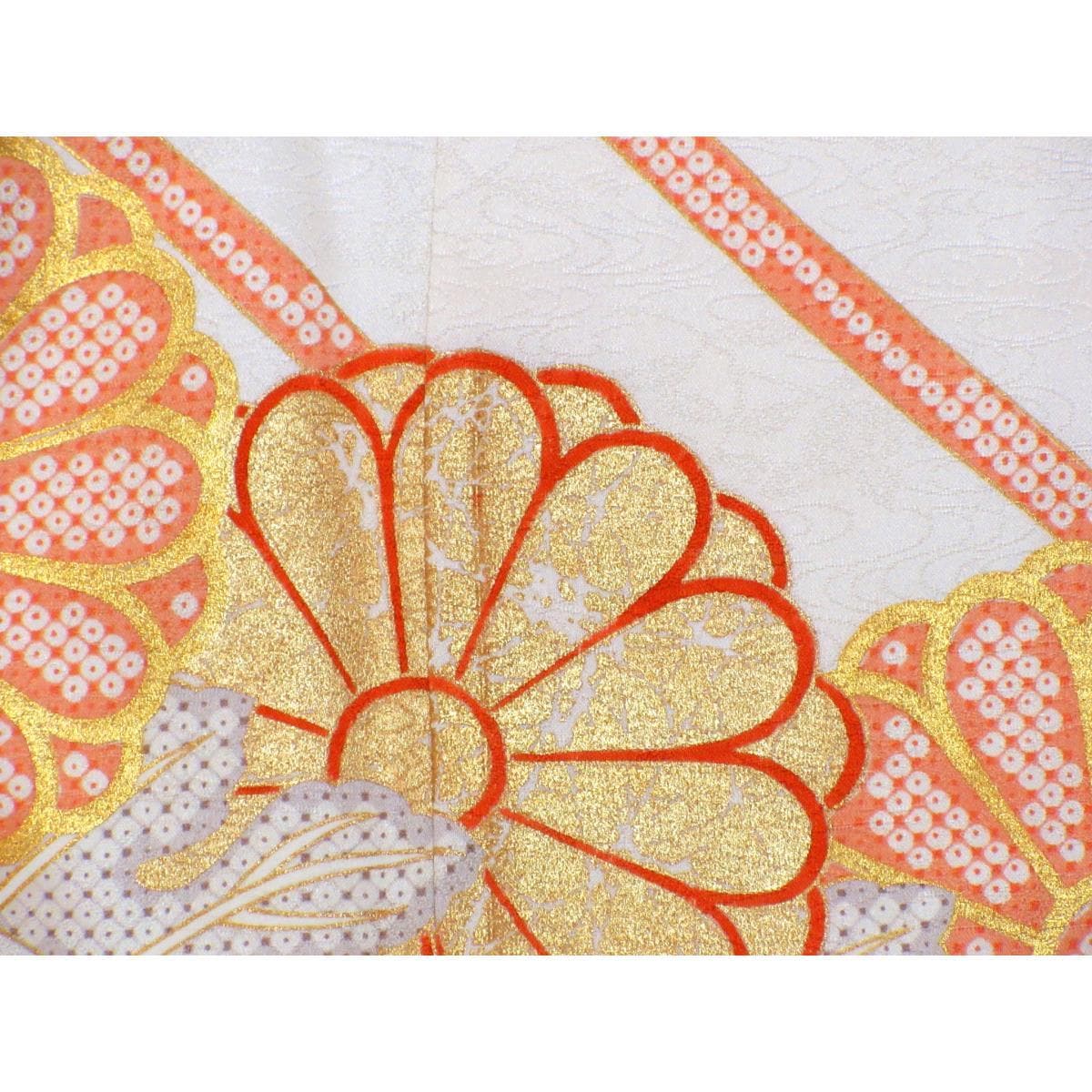 Furisode Yuzen gold color processing with embroidery