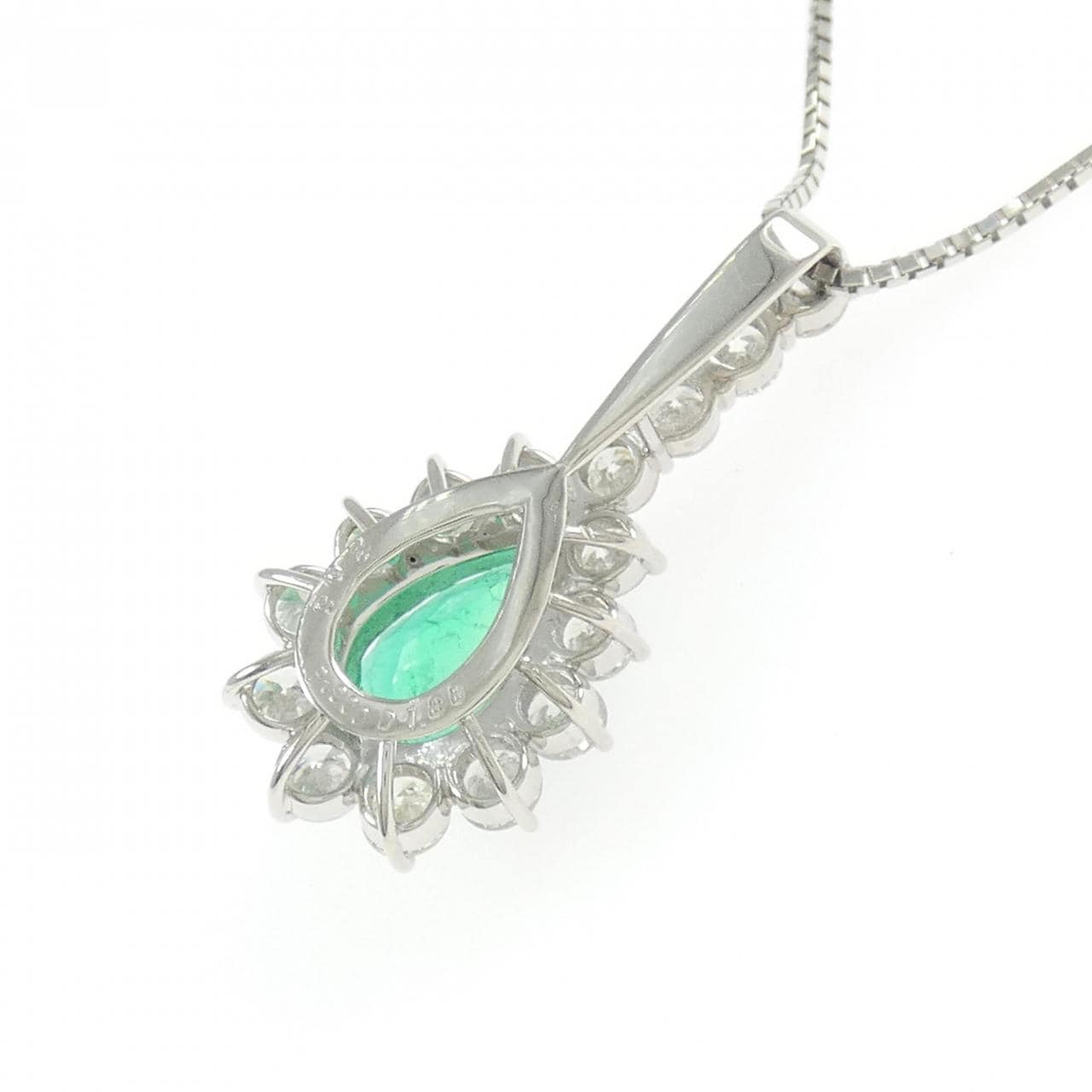 PT900/PT850 エメラルド ネックレス 2.06CT