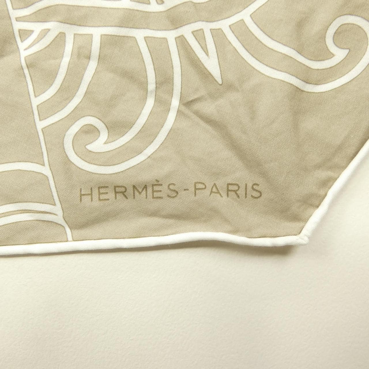 エルメス HERMES GRANDE TENUE H434133T ロザンジュ スカーフ