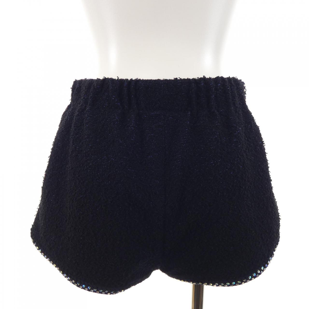 シャネル CHANEL P76329V68176 24C ショートパンツ
