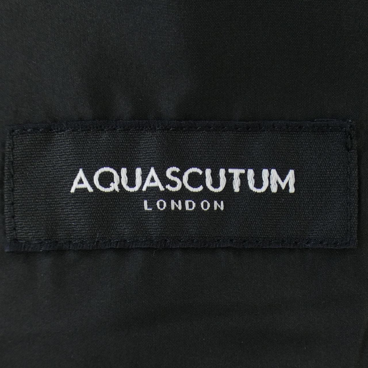 水杉Aquascutum羽绒服