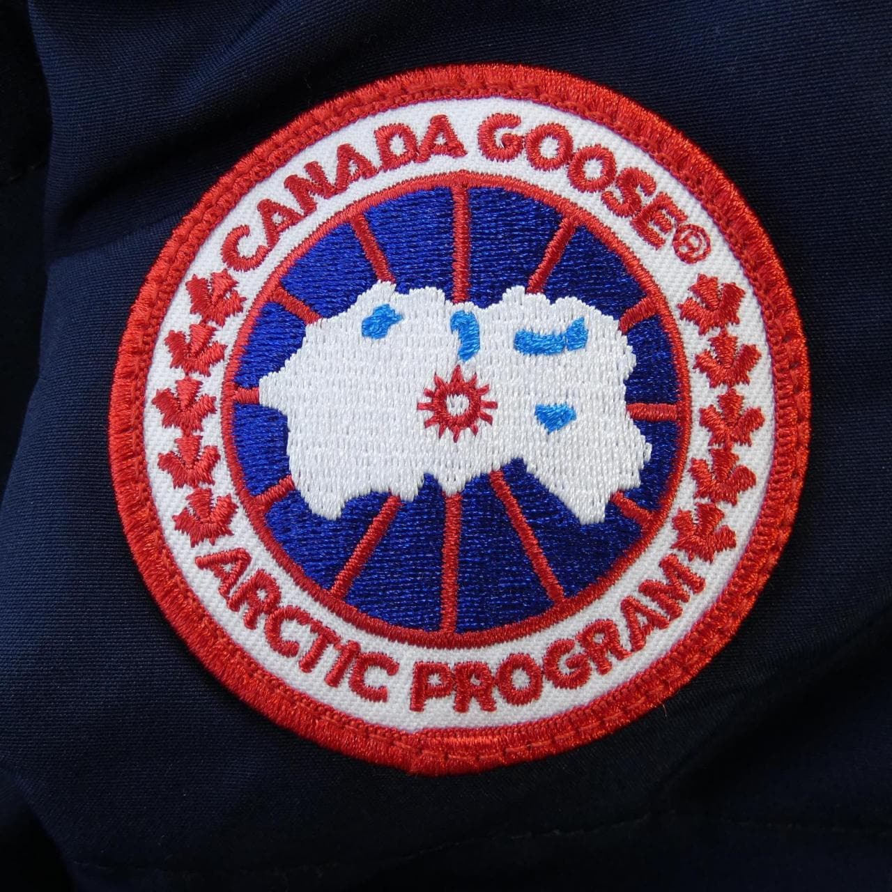 カナダグース CANADA GOOSE ダウンジャケット