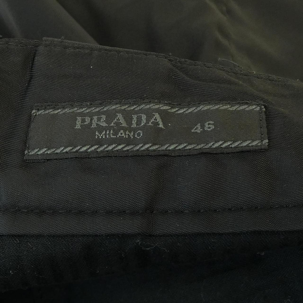 プラダ PRADA トライアングルロゴ SPG32 S182 I18 ショートパンツ