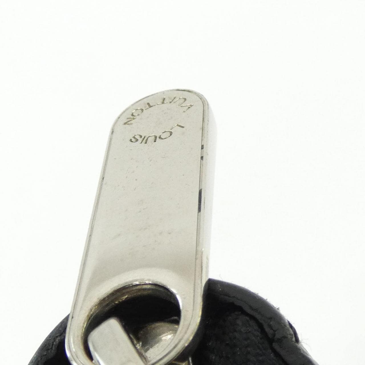 ルイヴィトン エピ ジッピー ウォレット M61857 財布