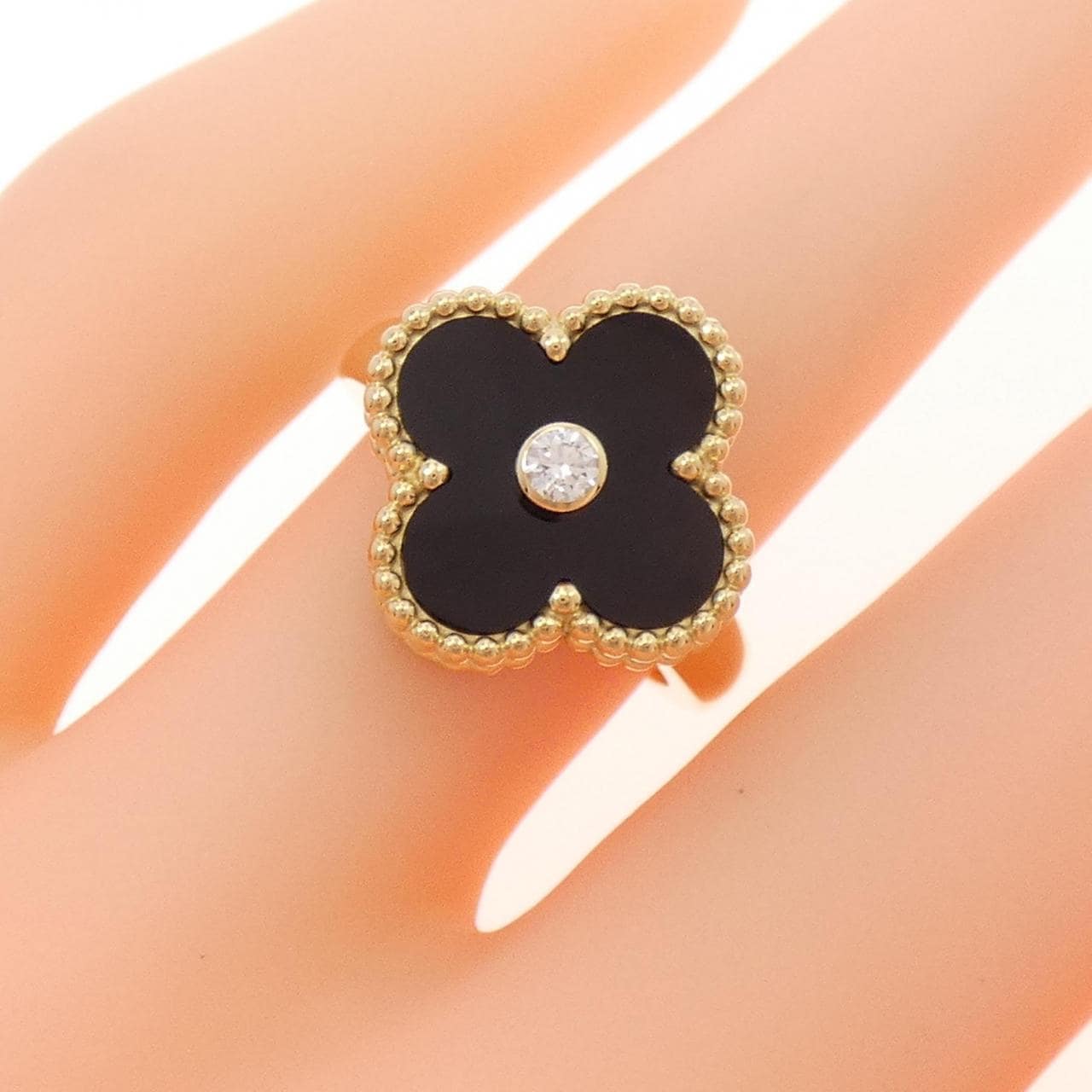 Van Cleef & Arpels vintage Alhambra Ring