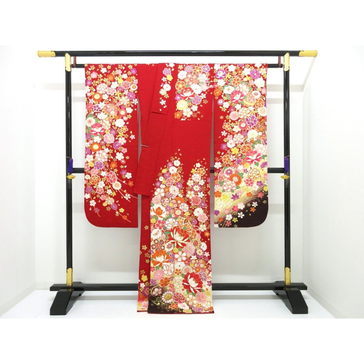 振袖　友禅金彩加工　刺繍入りボカシ染