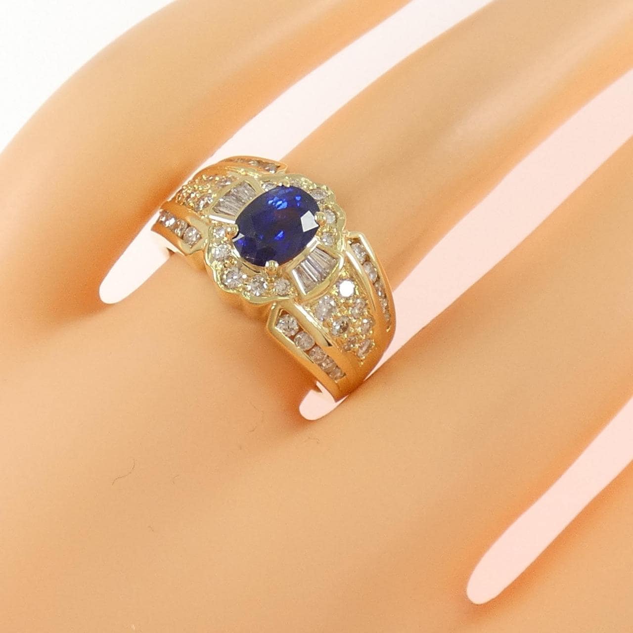 K18YG サファイヤ リング 1.30CT