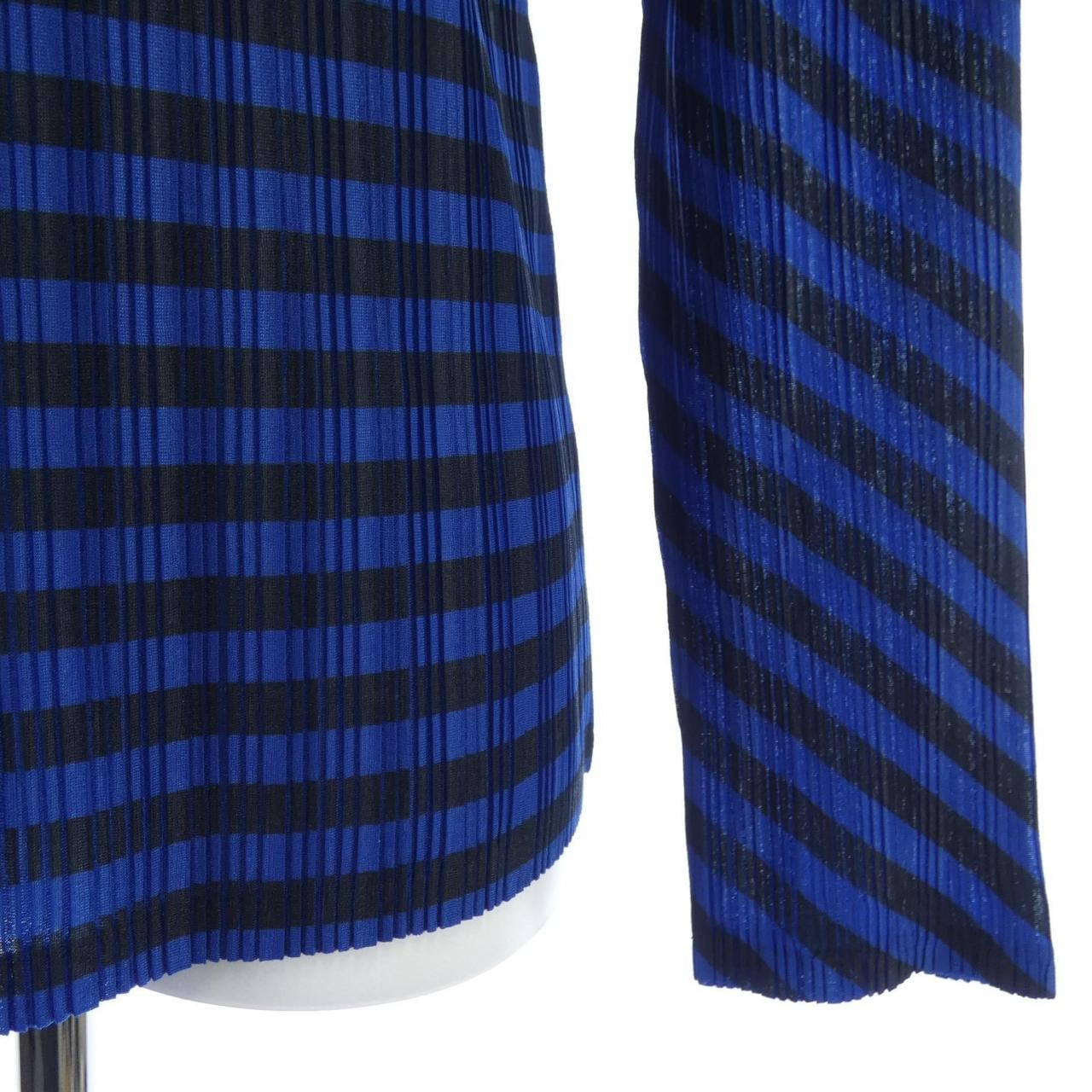 プリーツプリーズ PLEATS PLEASE PP01-FK304 トップス