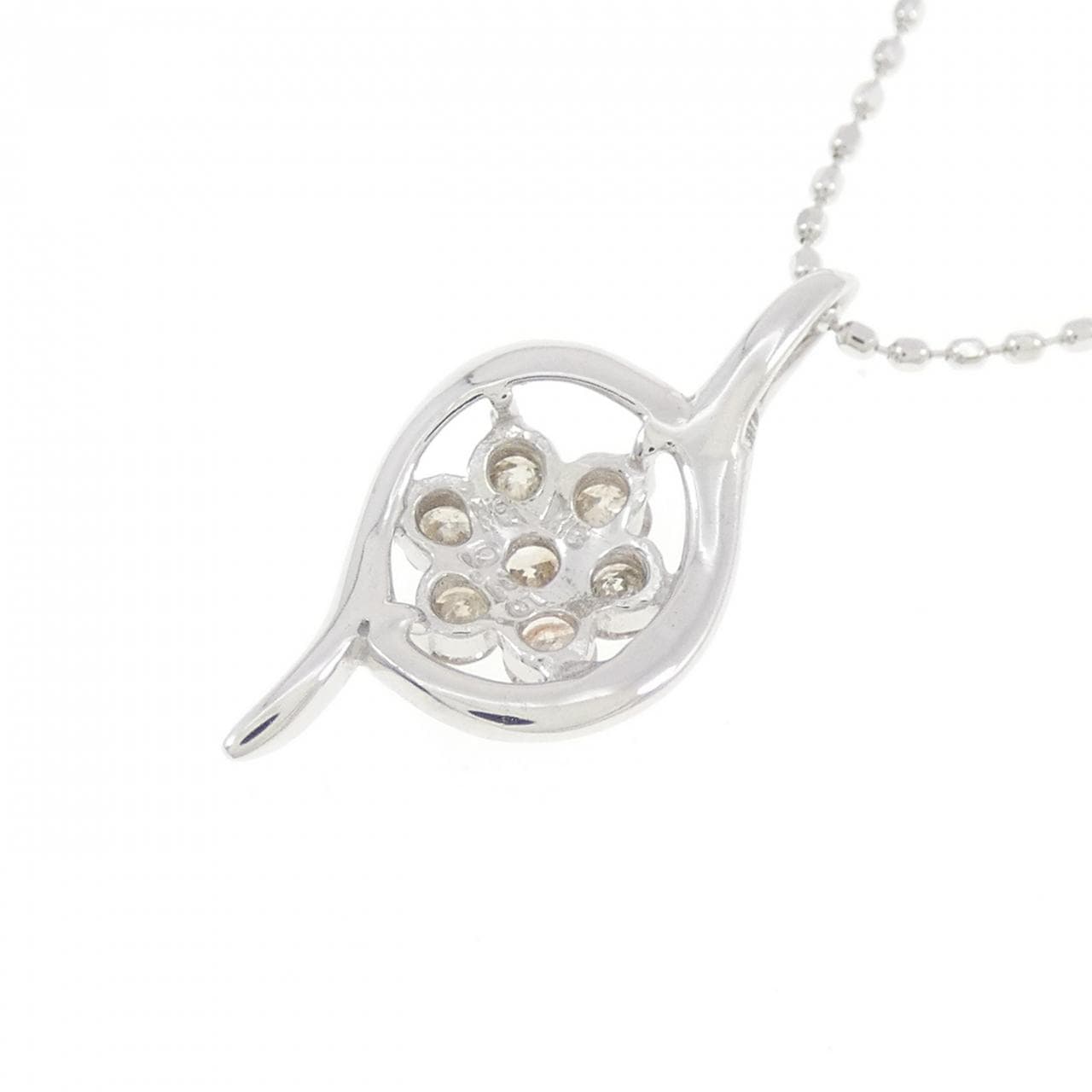 K18WG フラワー ダイヤモンド ネックレス 0.25CT