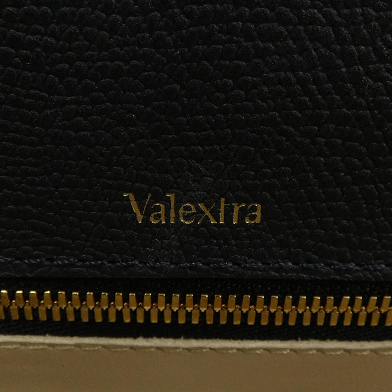 ヴァレクストラ VALEXTRA BAG