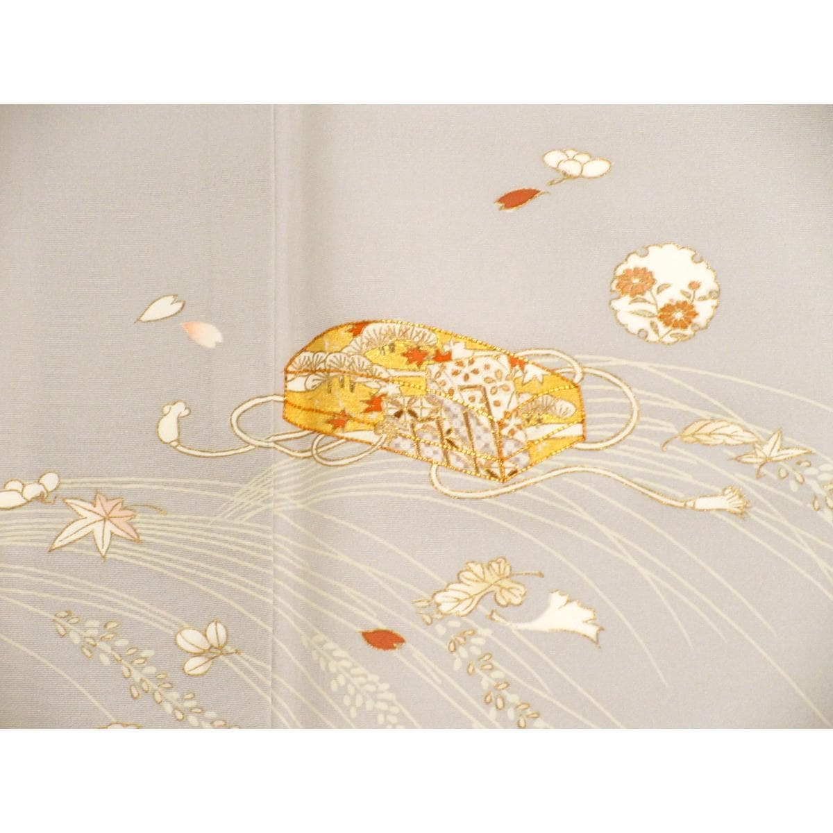 【未使用品】訪問着　友禅金彩加工　刺繍入り