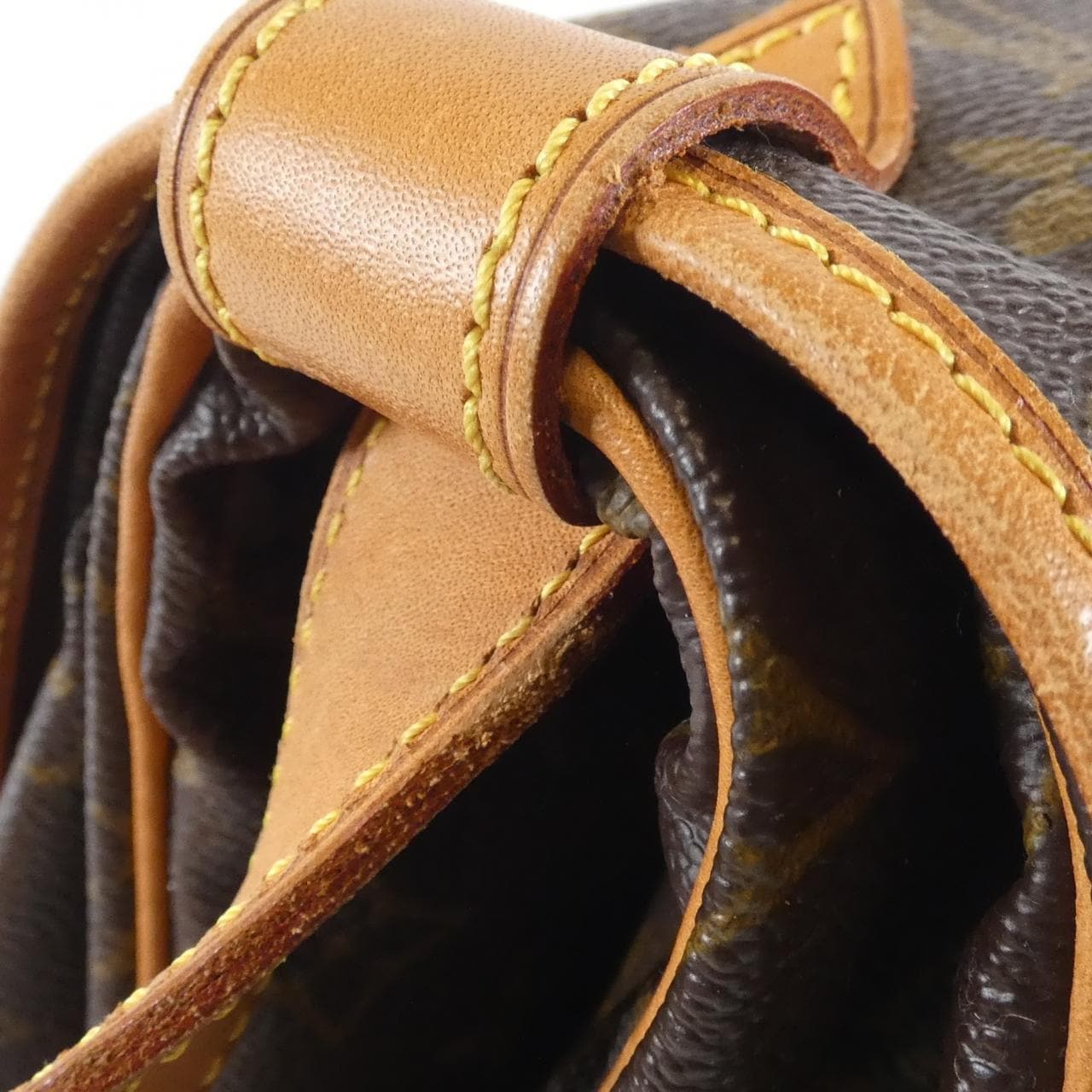 ルイヴィトン モノグラム ソミュール 35cm M42254 ショルダーバッグ