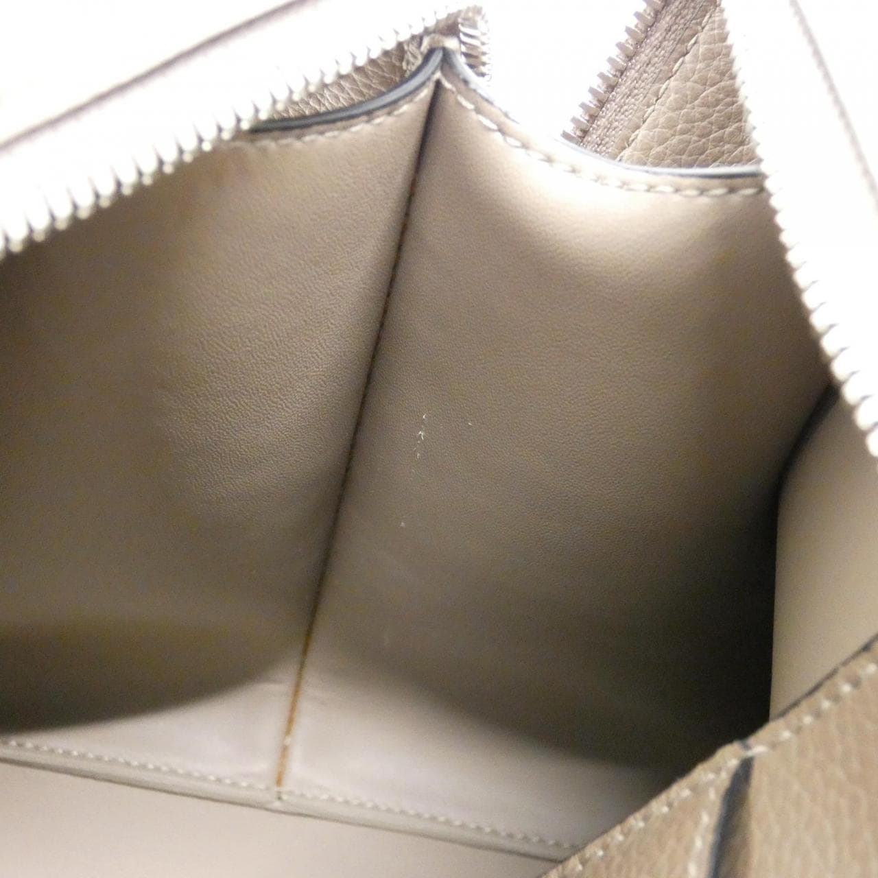 バレンシアガ ネオ クラシック トップ ハンドル 654907 15Y4Y バッグ