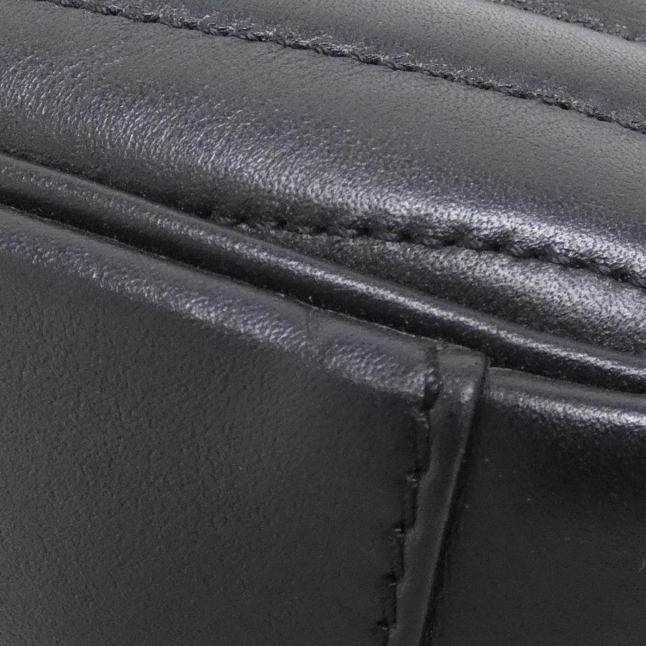 LOUIS VUITTON New Wave New Camera Bag M53682 Shoulder Bag