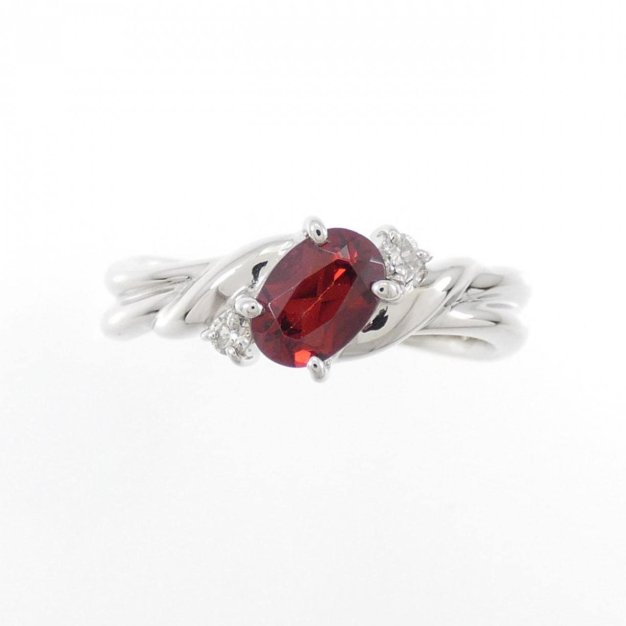 pt Garnet ring