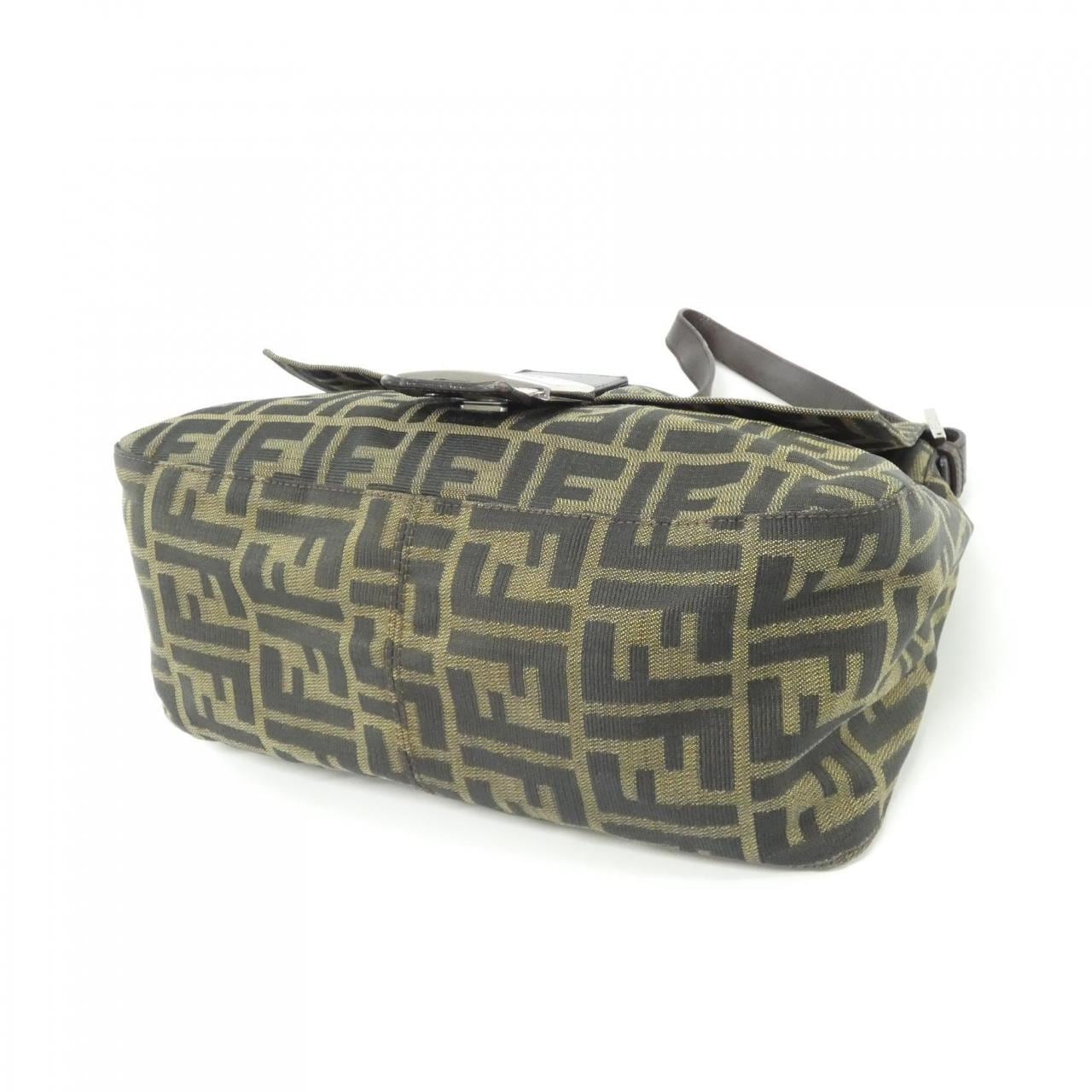 【ヴィンテージ】フェンディ マンマ バゲット 26325 ショルダーバッグ