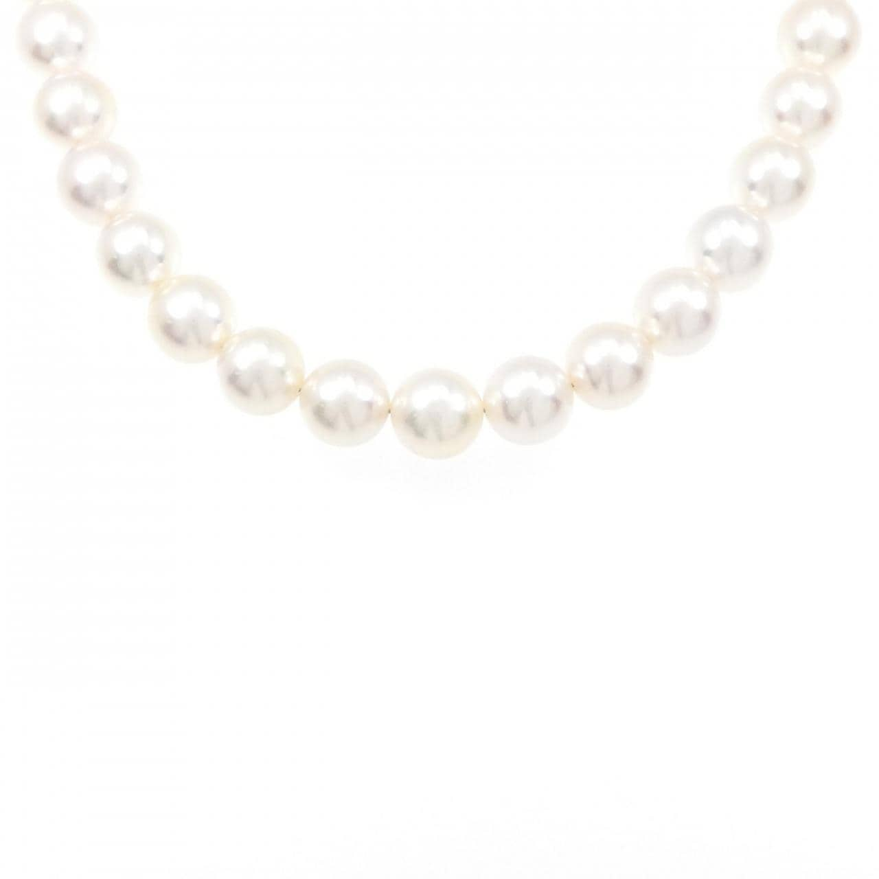 [BRAND NEW] Silver Clasp Akoya Pearl Necklace 8-8.5mm