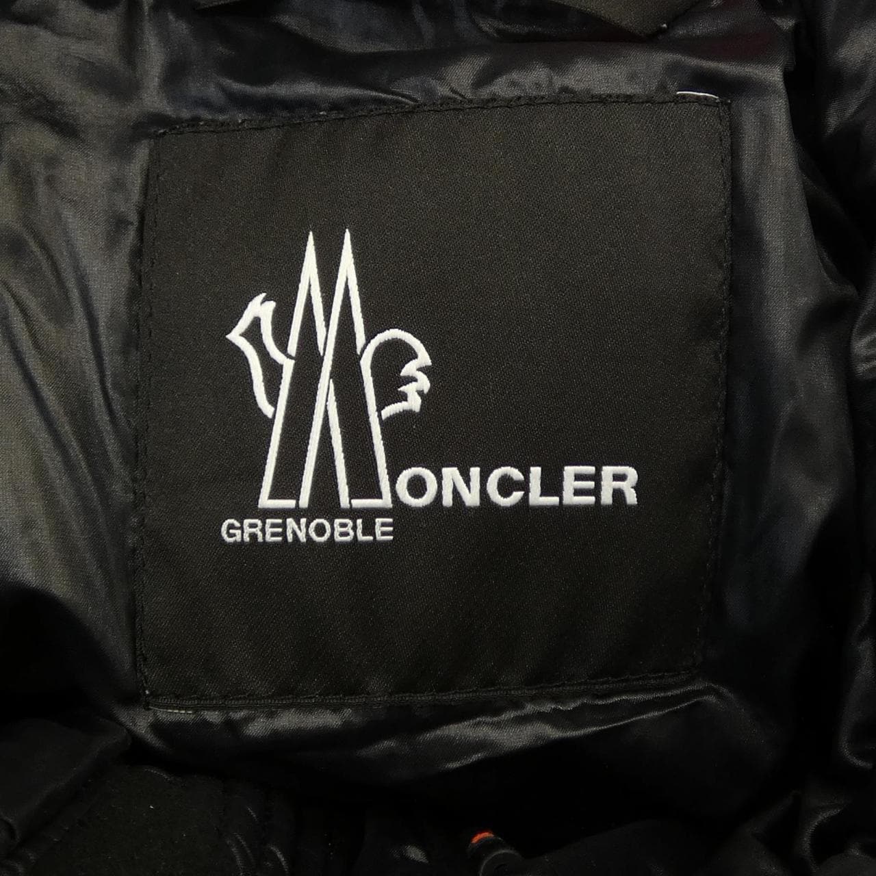 モンクレールグルノーブル MONCLER GRENOBLE CAMURAC ダウンジャケット