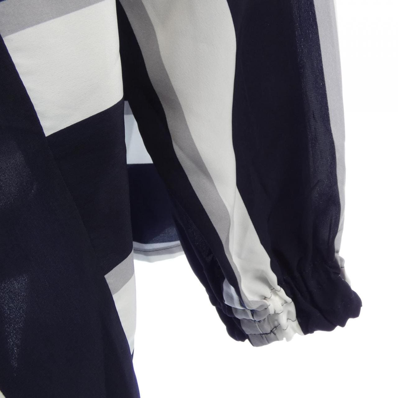 松緊帶gomme上衣