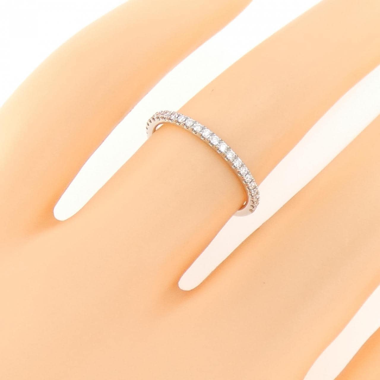 HARRY WINSTON Micropave Ring