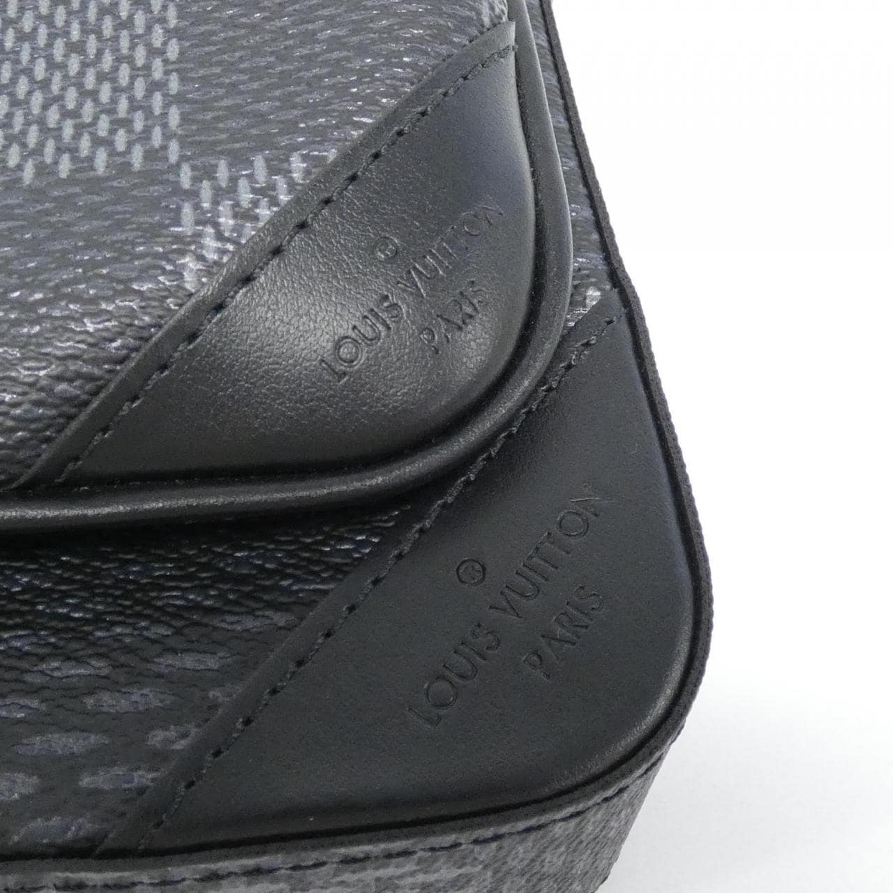 LOUIS VUITTON Damier Graphite 3D Trio 邮差包 N50017 单肩包