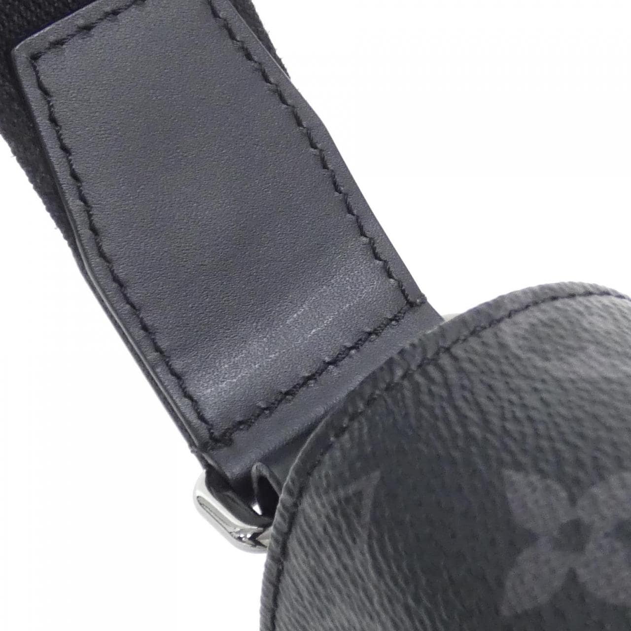 ルイヴィトン モノグラム エクリプス ディストリクト PM M44000 ショルダーバッグ