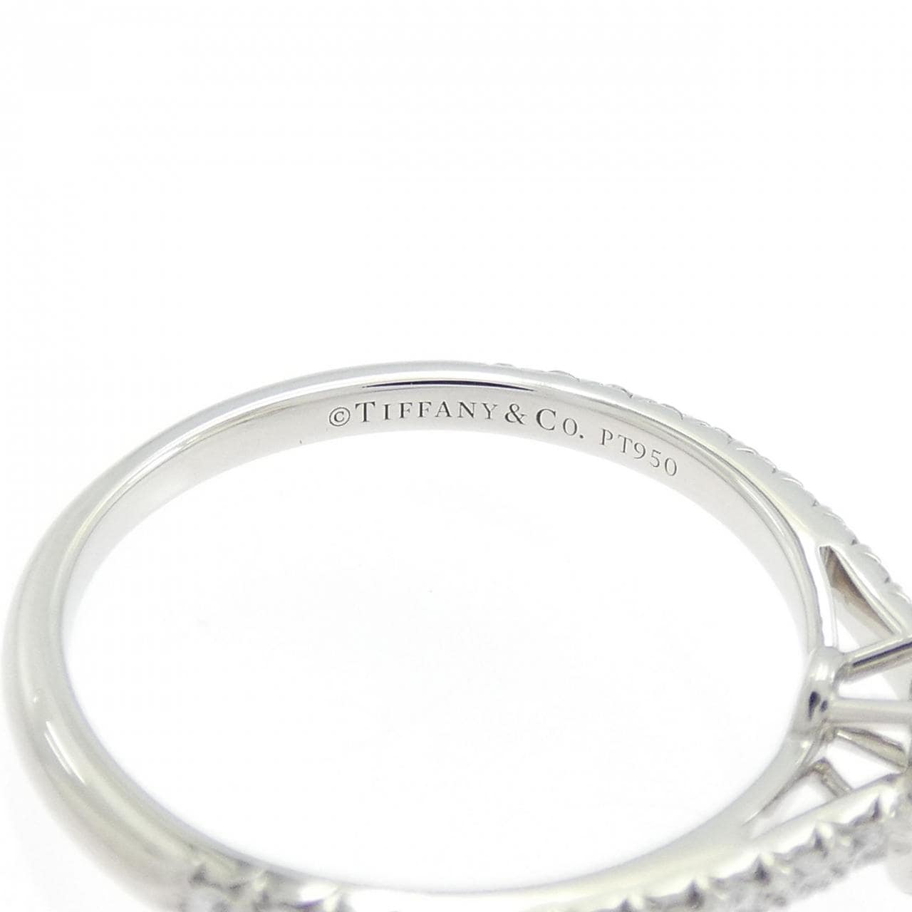 ティファニー ソレスト オーバル リング 0.18CT