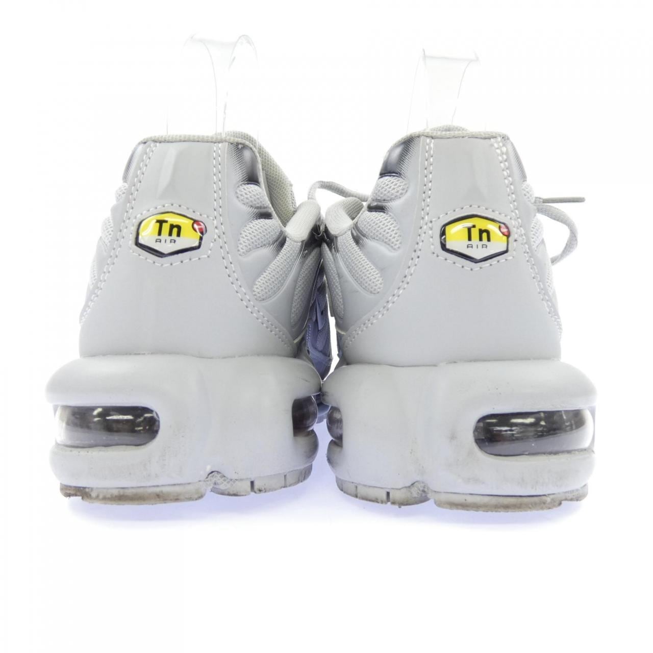 ナイキ NIKE 852630-021 スニーカー