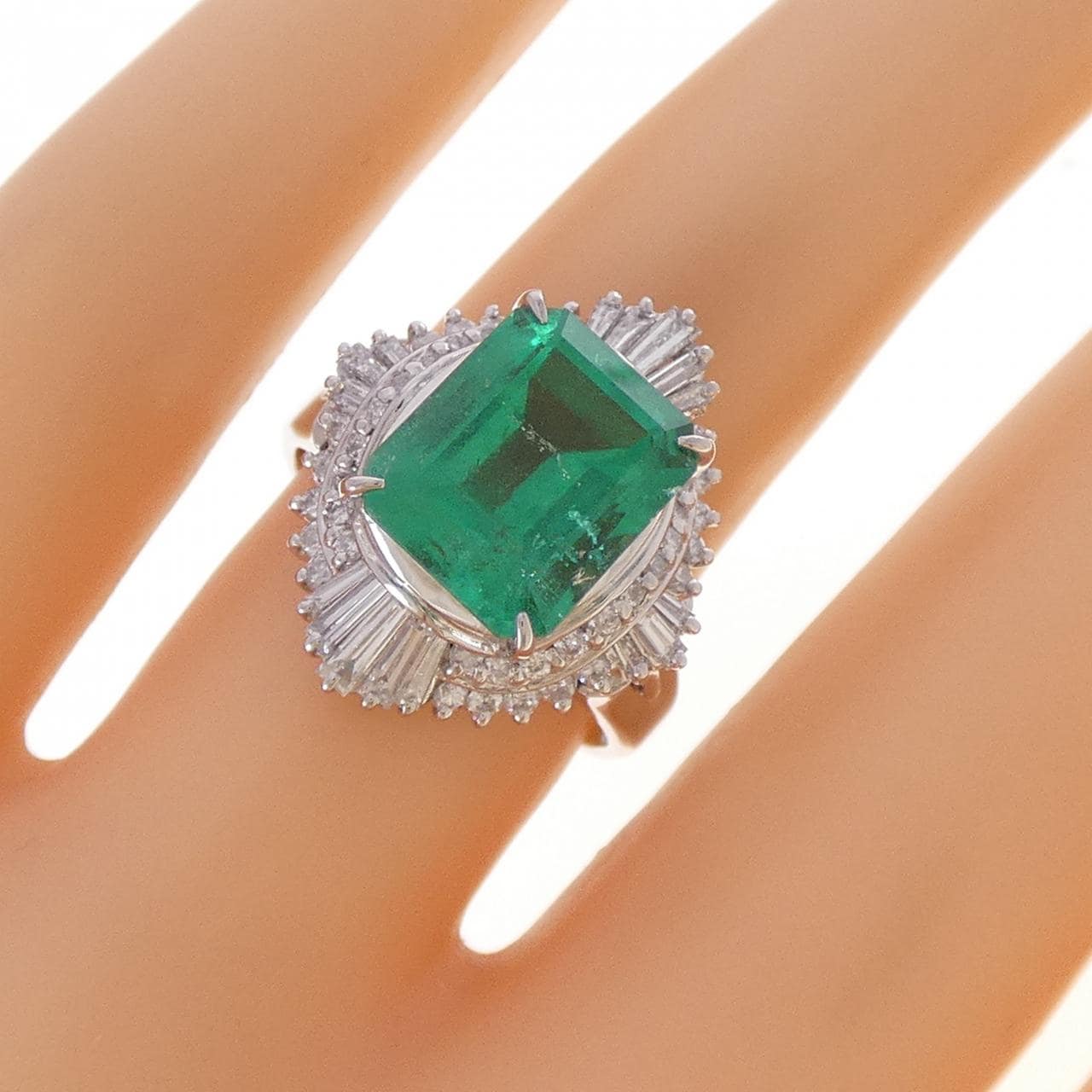 PT900 エメラルド リング 3.34CT コロンビア産