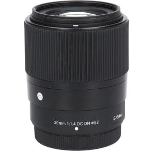 Ｘ（Ｃ）３０ｍｍ　Ｆ１．４ＤＣ　ＤＮ