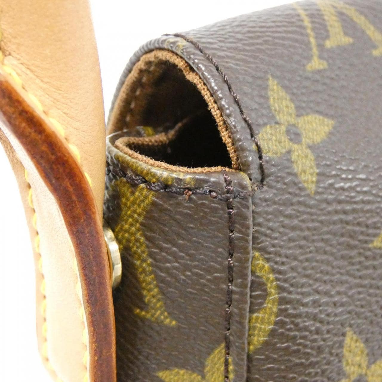 LOUIS VUITTON Monogram Mini Looping M51147 Shoulder Bag