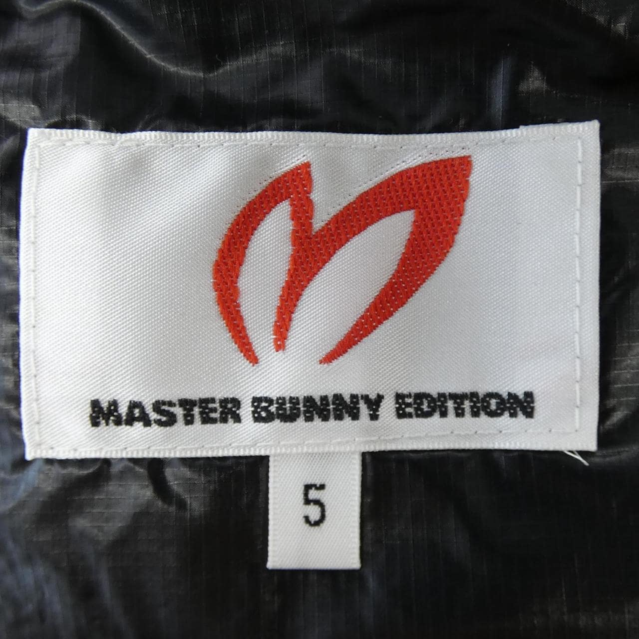 母巴版MASTER BUNNY EDITION羽絨服