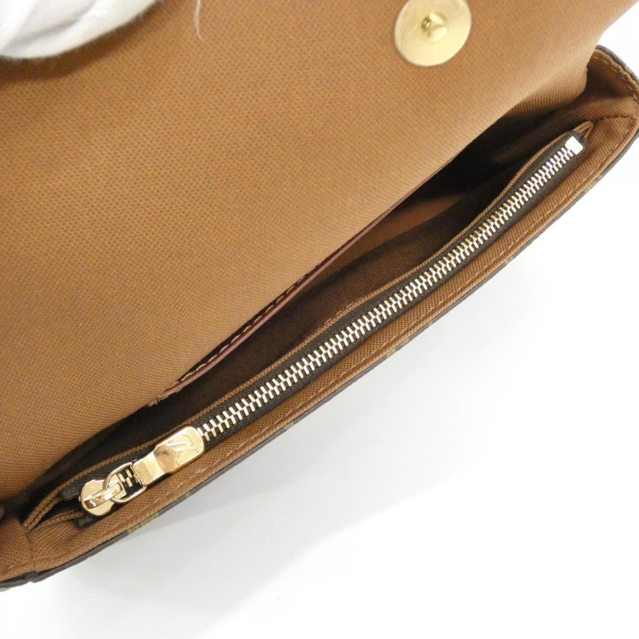 ルイヴィトン モノグラム ウォレット オン チェーン アイビー M81911 ショルダーバッグ