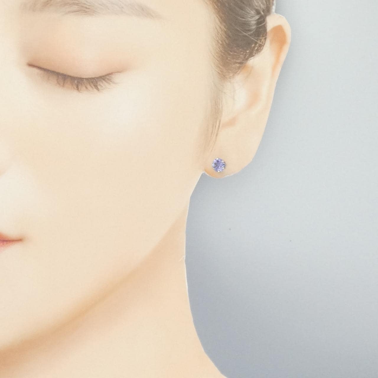 PT900 タンザナイト ピアス 1.00CT