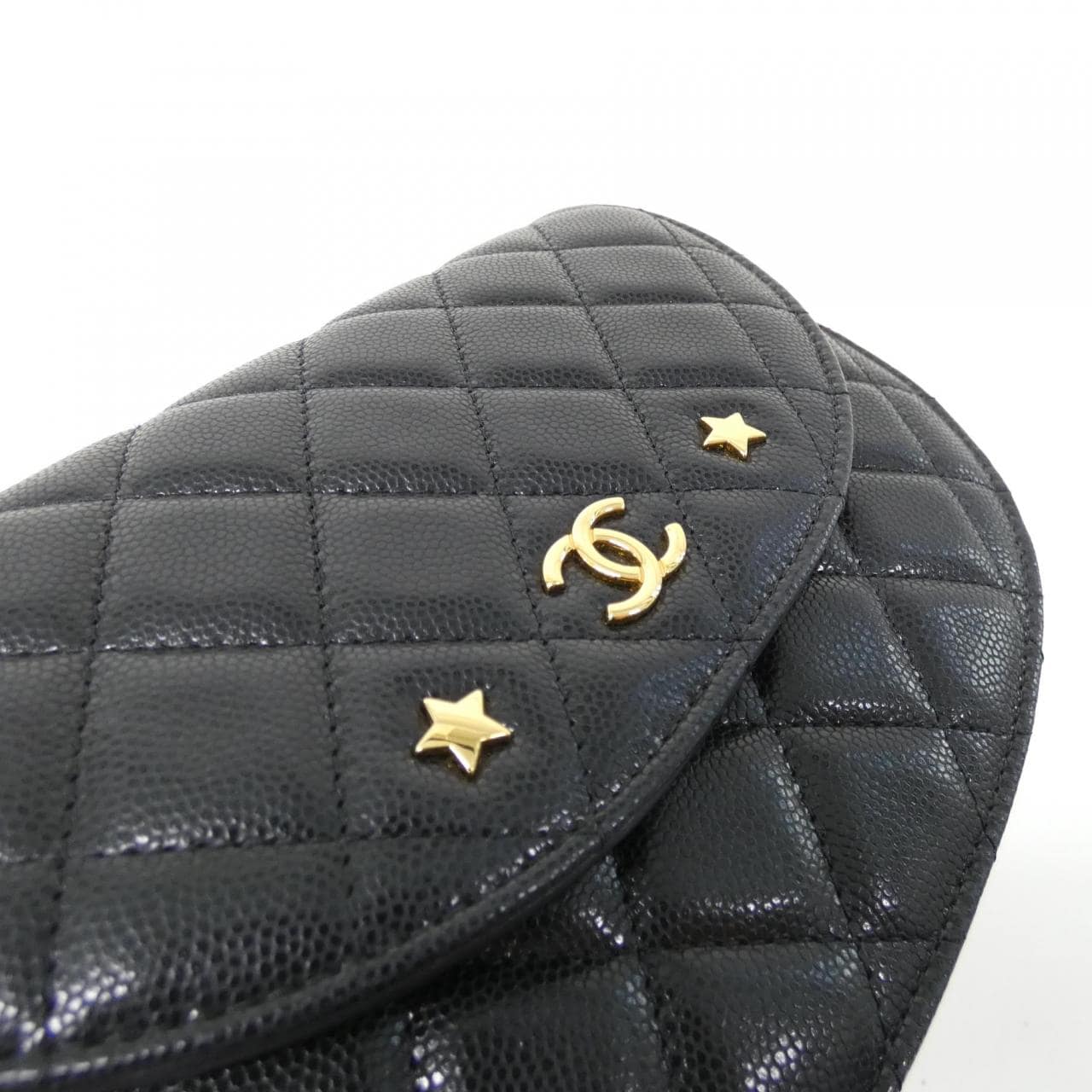 シャネル チェーンクラッチ