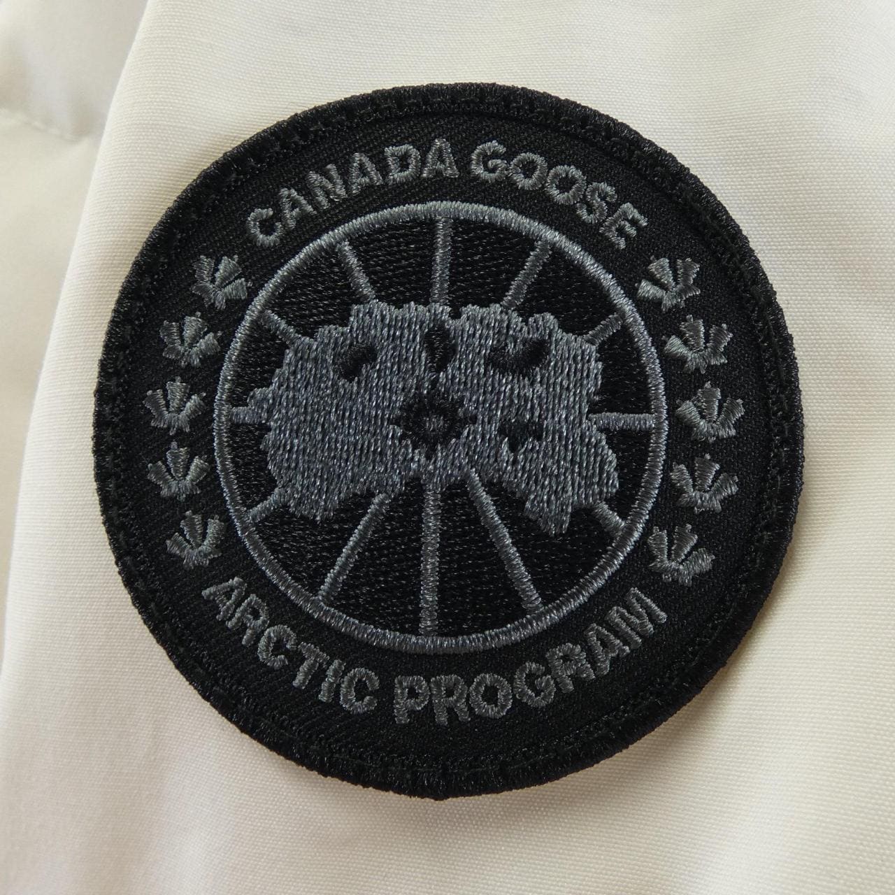 カナダグース CANADA GOOSE BLACK LABEL 2048MB WYNDHAM ウィンダム ダウンジャケット