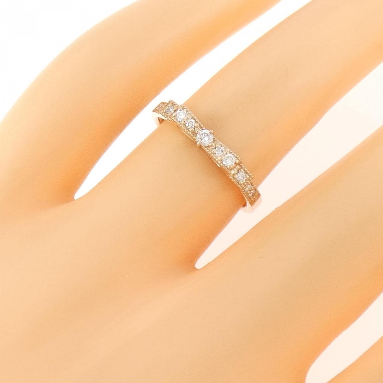 エテ リボン ダイヤモンド リング 0.11CT