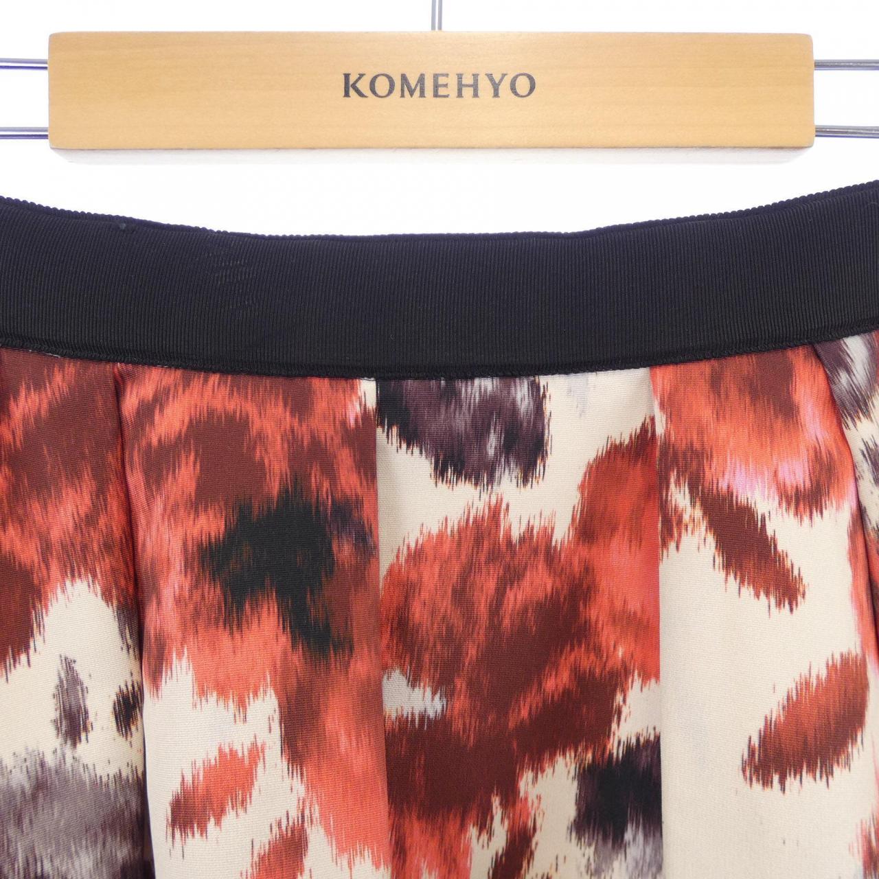 TO BE CHIC Skirt
