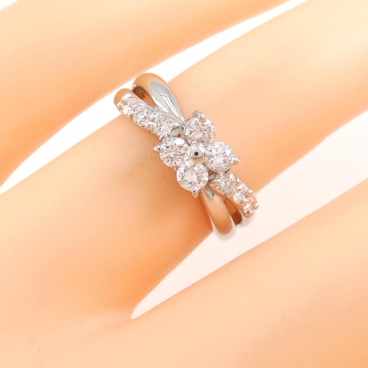 コメ兵｜K18WG フラワー ダイヤモンド リング 0.50CT｜ジュエリー ...