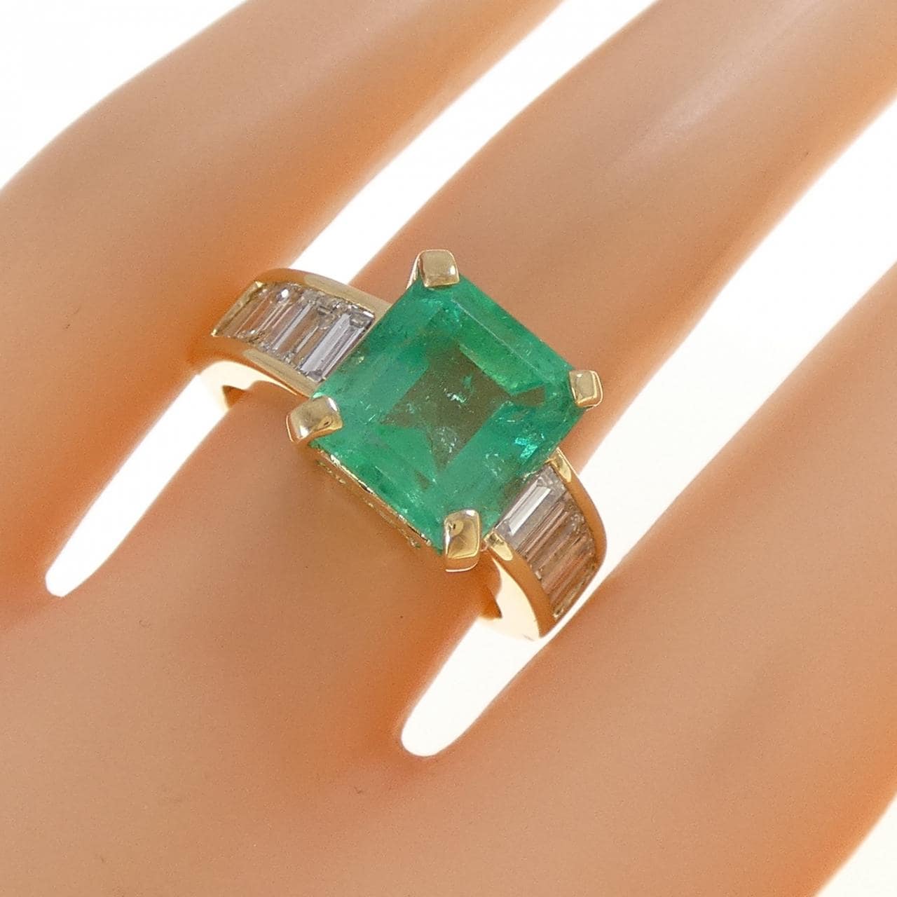 K18YG エメラルド リング 3.82CT