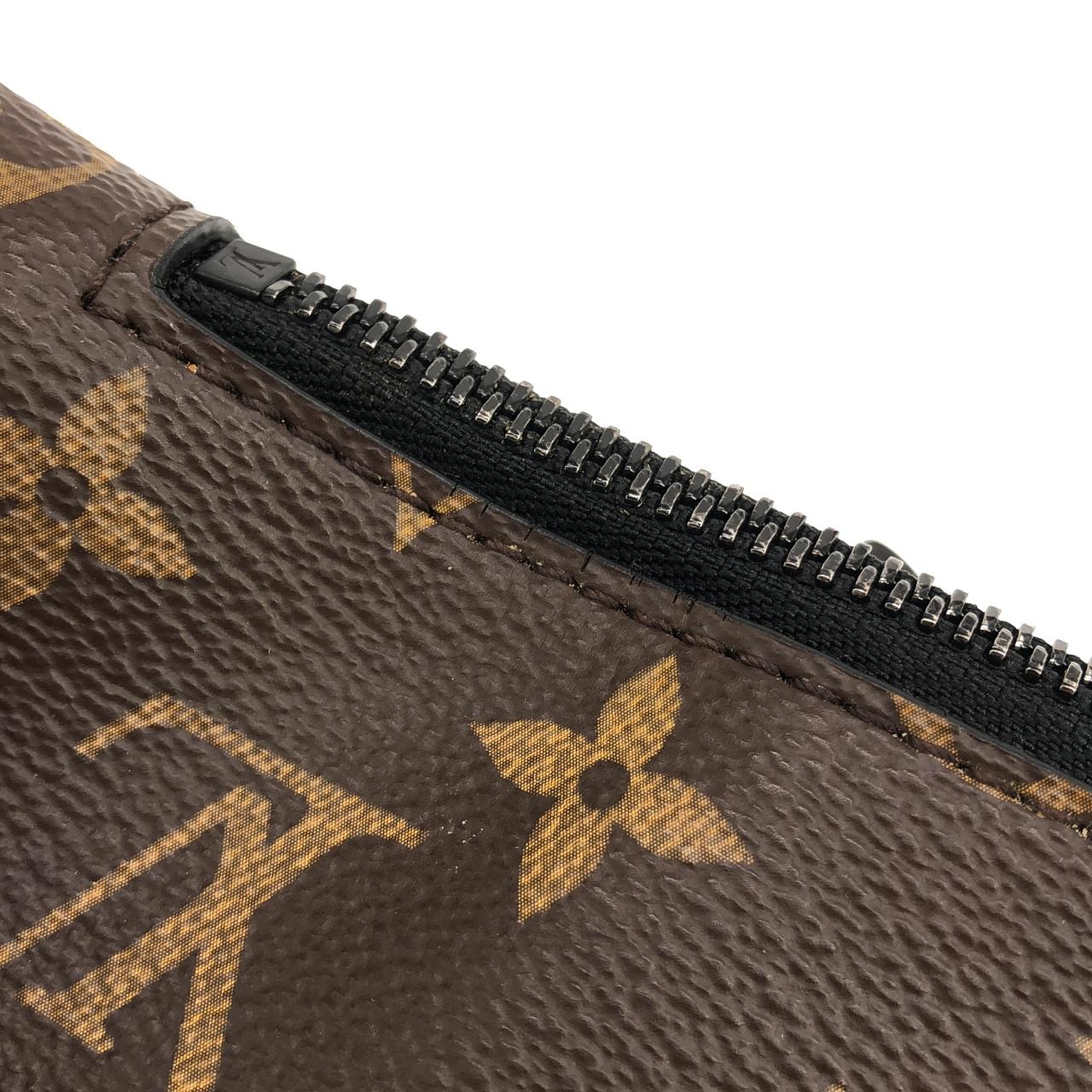 ルイヴィトン モノグラム マカサー クリストファー バムバッグ M45337 ショルダーバッグ