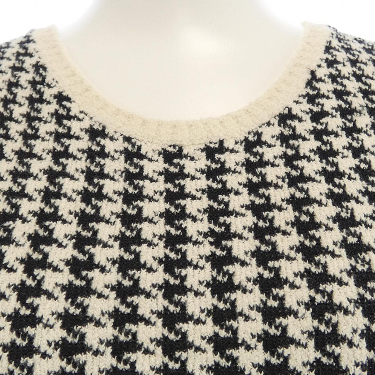 クリスチャンディオール CHRISTIAN DIOR 354W05AM324 ニット