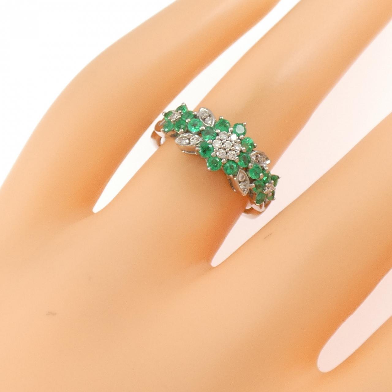 K18WG翡翠戒指0.54CT