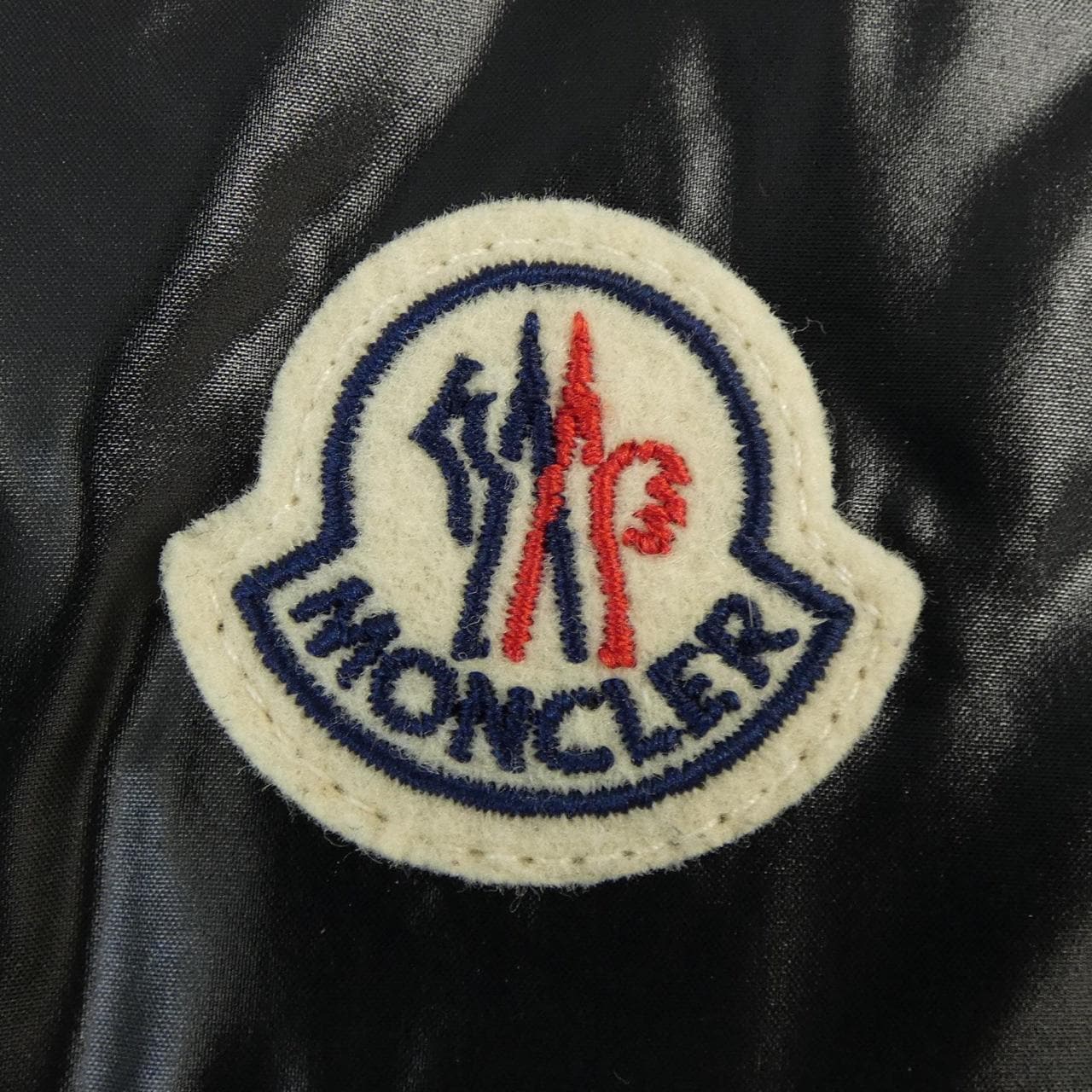 モンクレール MONCLER ダウンジャケット