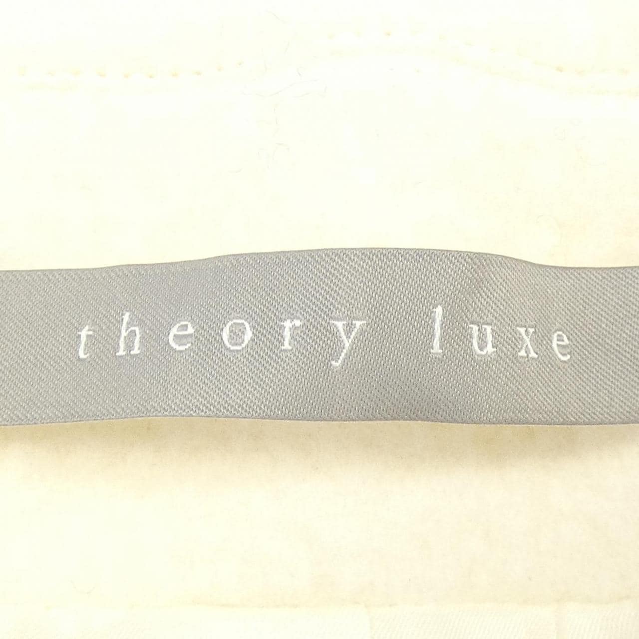 セオリーリュクス Theory luxe コート