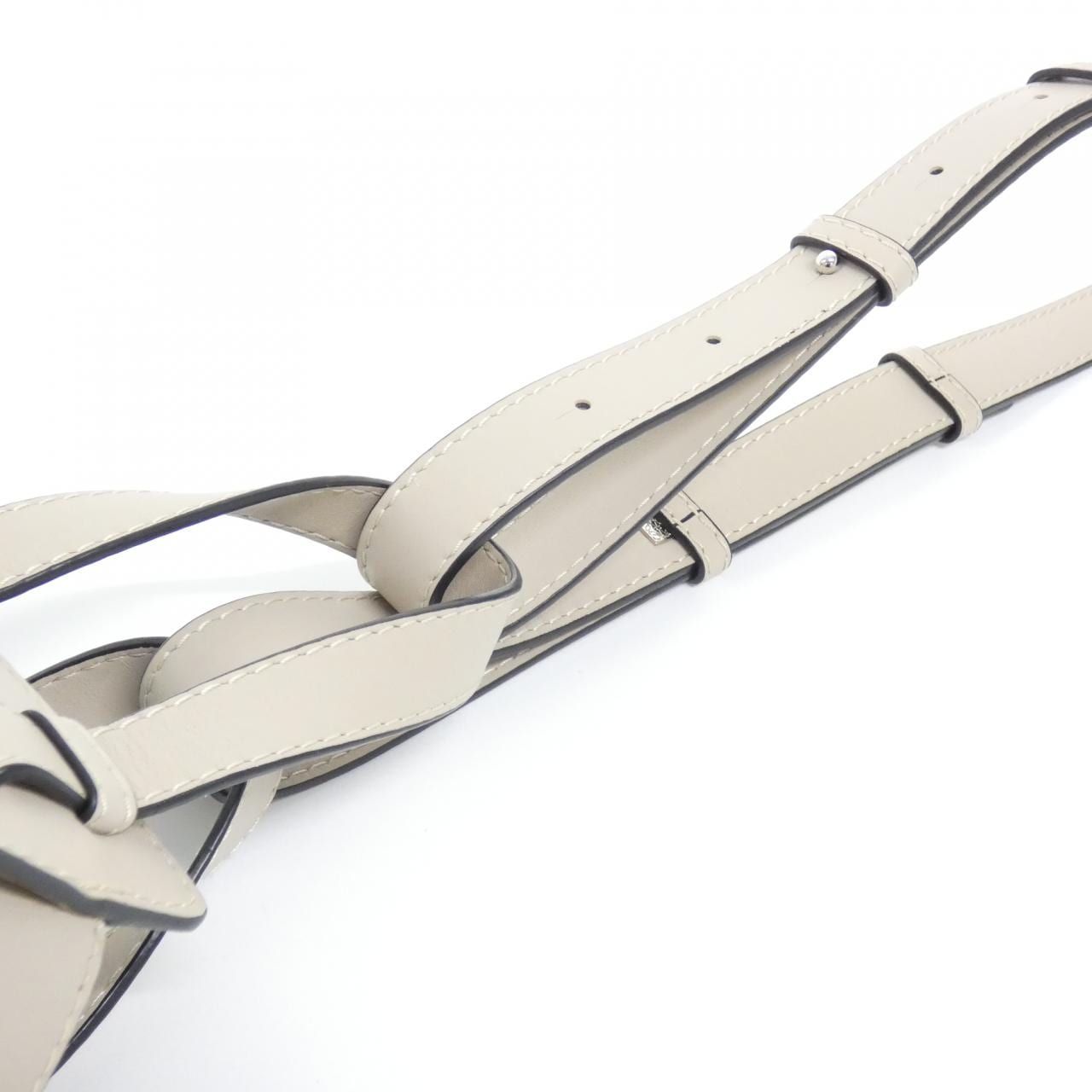 ロエベ ハンモック ドローストリング スモール 314 39 Z95 ショルダーバッグ