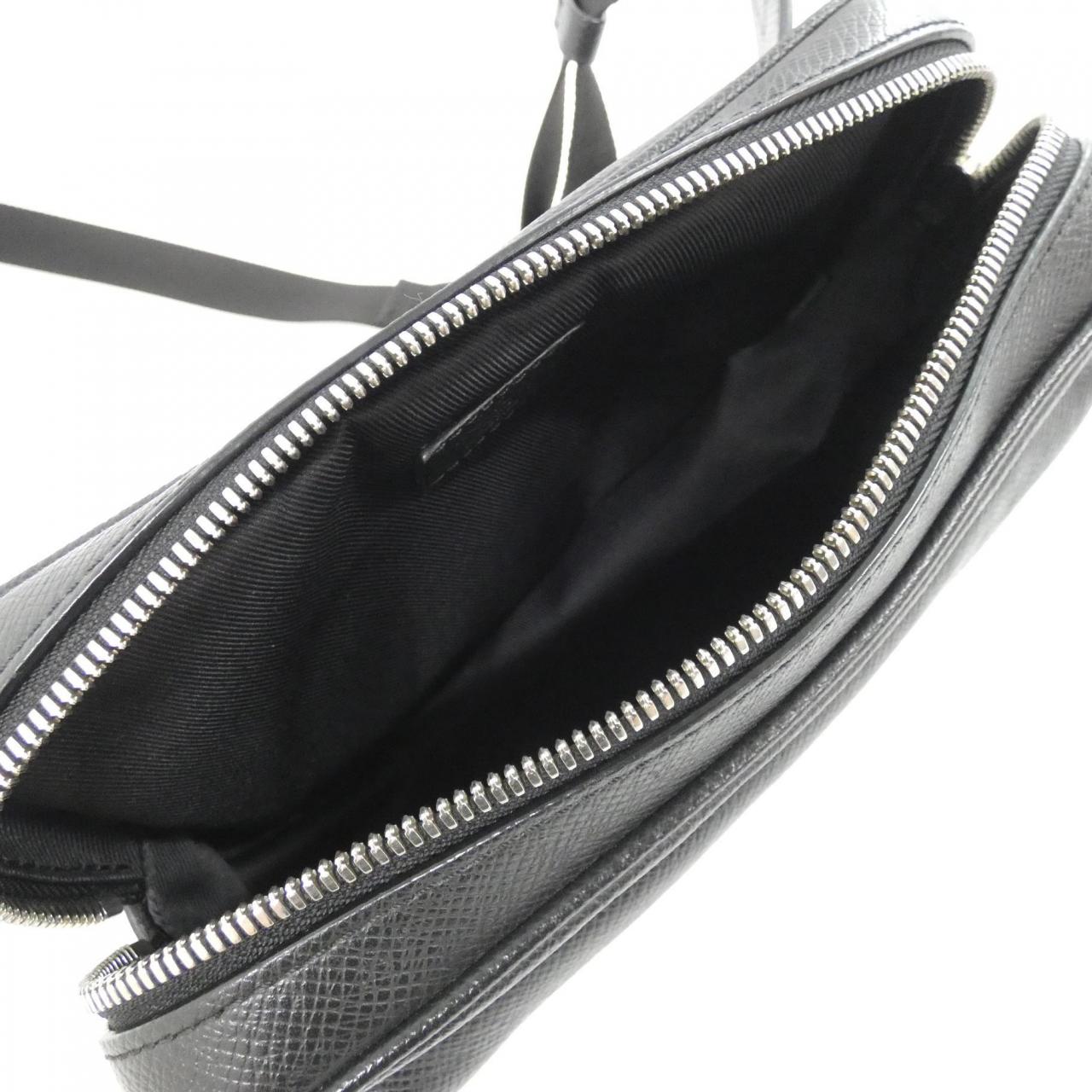 LOUIS VUITTON Taiga Rama 腰包户外 M30245 单肩包