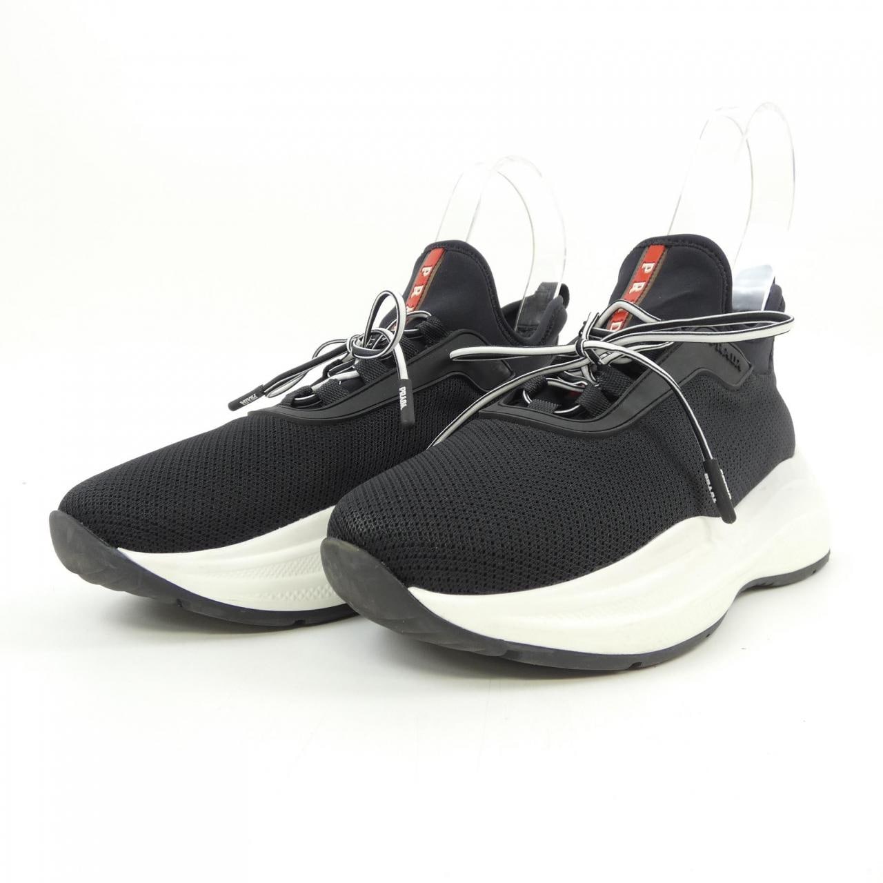 プラダ PRADA スニーカー
