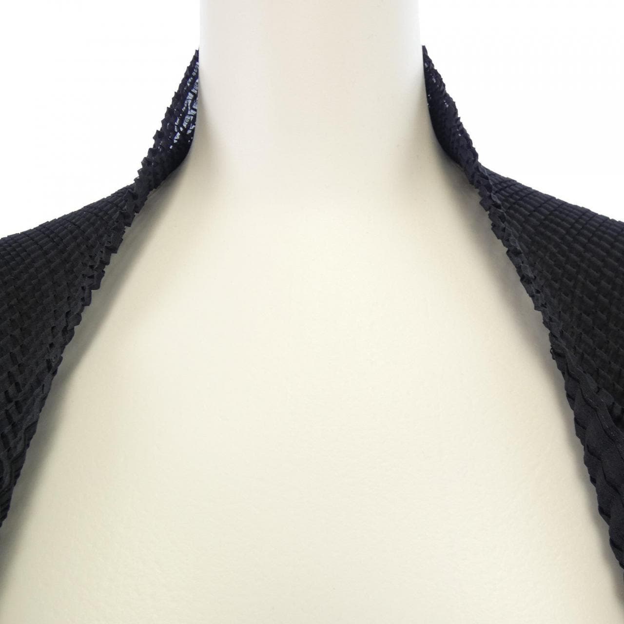 イッセイミヤケ ISSEY MIYAKE IM41FD662 カーディガン