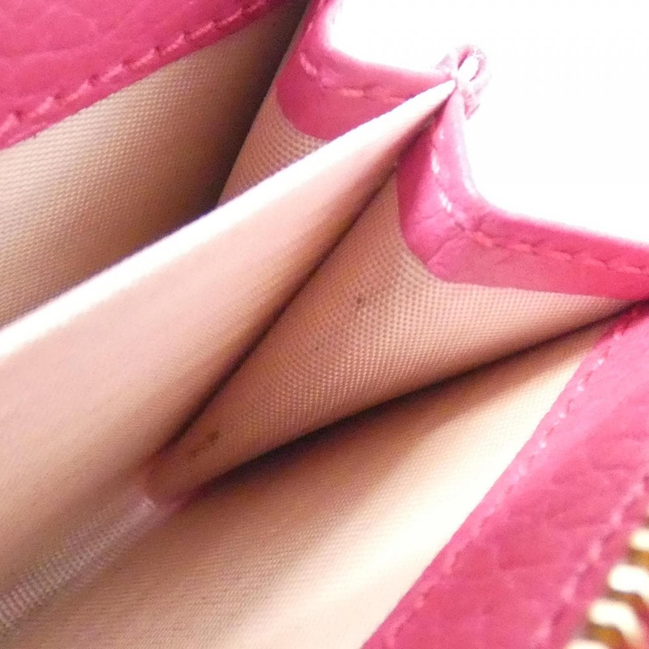 グッチ GG MARMONT 772738 AAC1P 財布